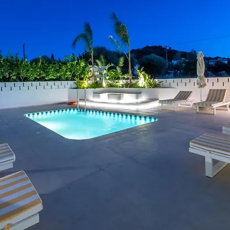 Patricia 아파트호텔 팔리라키