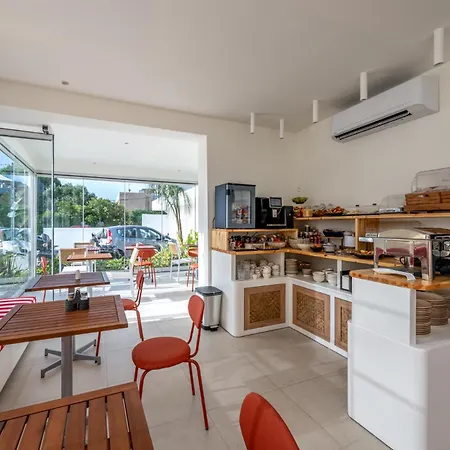 Apartahotel Patricia 4*