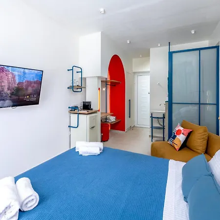 Patricia Apartahotel