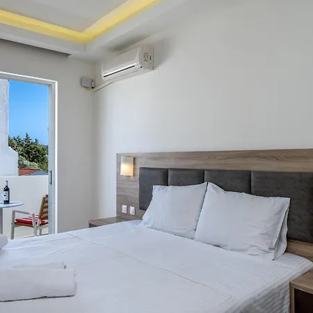 Patricia Apartahotel 4*
