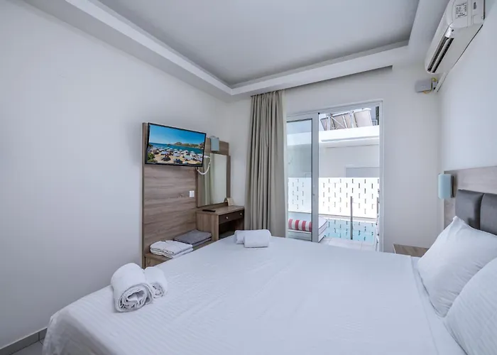 Patricia 4* ファリラキ